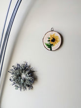 Load image into Gallery viewer, Sunflower
